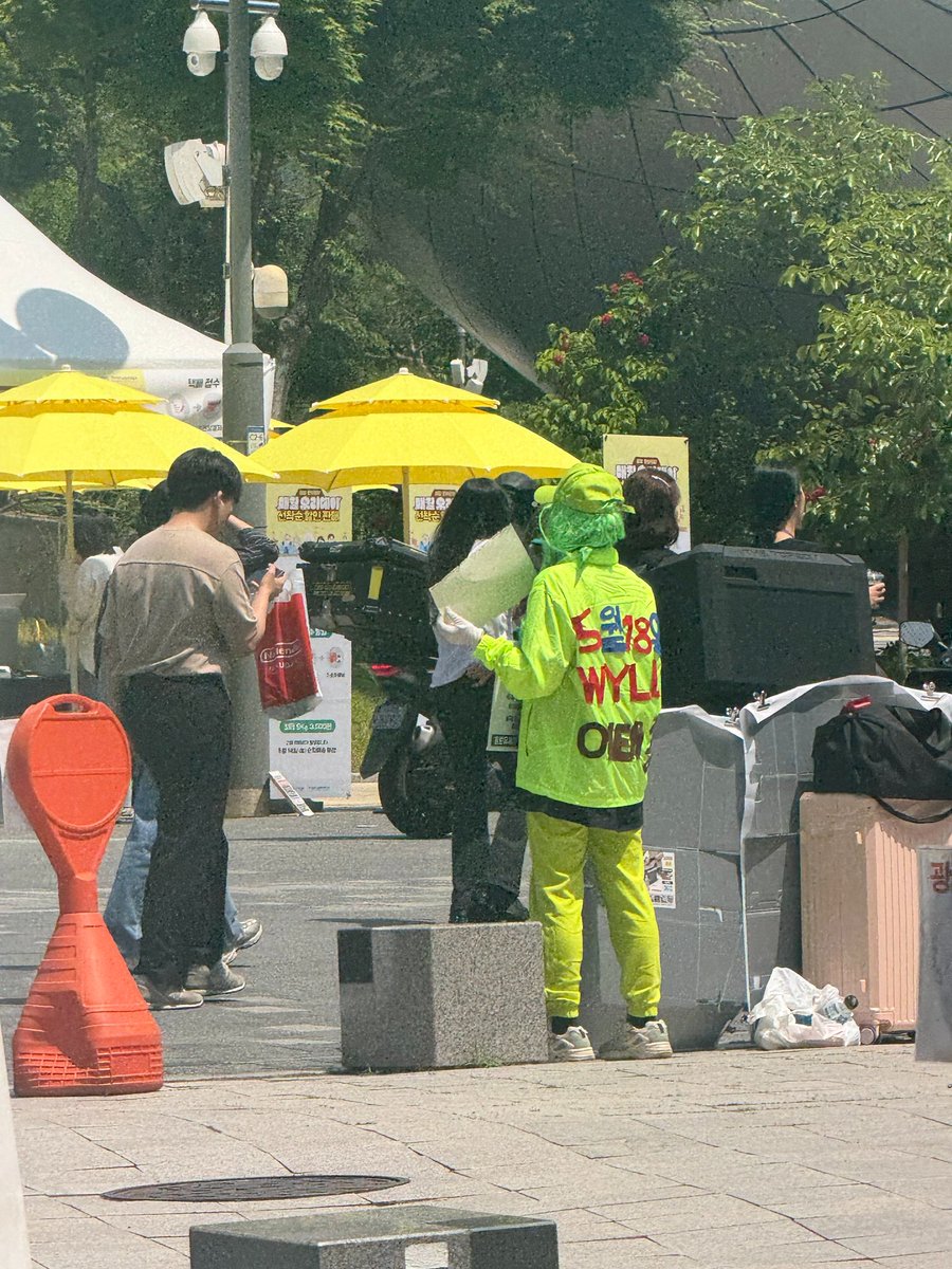 Taeyong Base tweet media