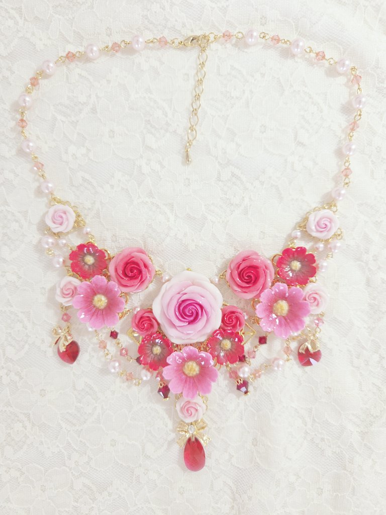 のんたん様✴︎水晶フラワーバックカービング&パープルモスアゲートネックレス トキメキ日和ネックレス」 価格:33000円 薔薇×コスモスのとても華やか