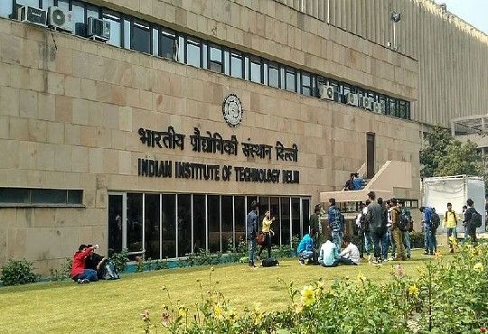 HigherEduReview's tweet photo. IIT Delhi Launches Industry Membership Programme

Read More: https://t.co/1ca6XGodFp

@iitdelhi 

#technologydevelopment #researchprojects #advancedmanufacturing #researchcollaboration #industryleaders #globalinnovation https://t.co/9wV7uuqeJy
