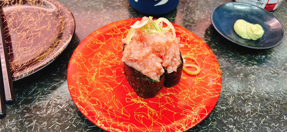 fnisia's tweet photo. うまいもん食べに来た https://t.co/zV9t74wjU5