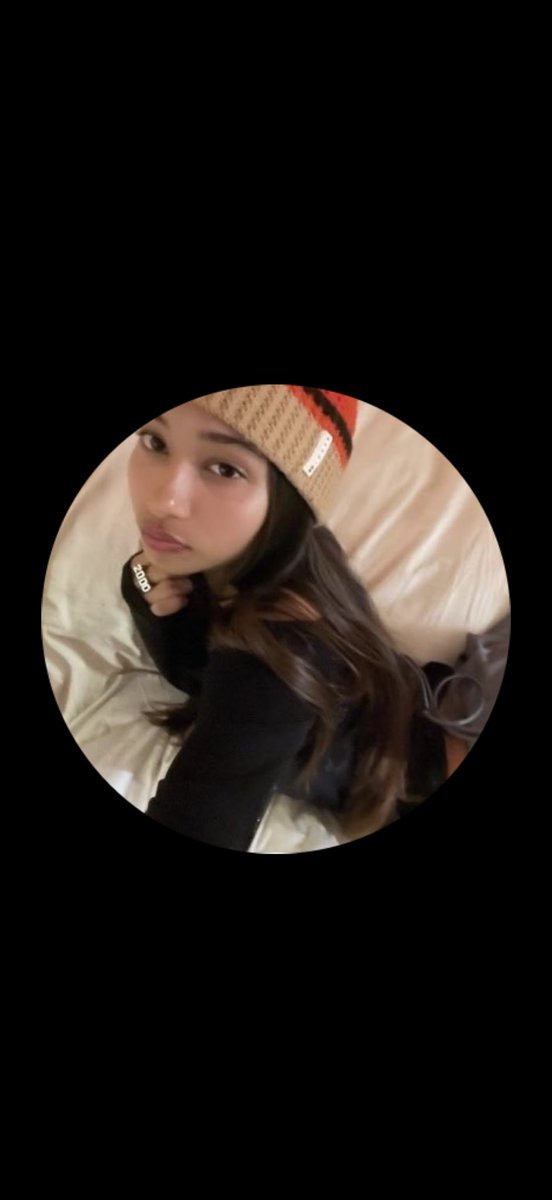 bahmiddddd's tweet photo. @kittyygrlx 😂😭😭😭😭😭😭 https://t.co/32ecz8N0FU