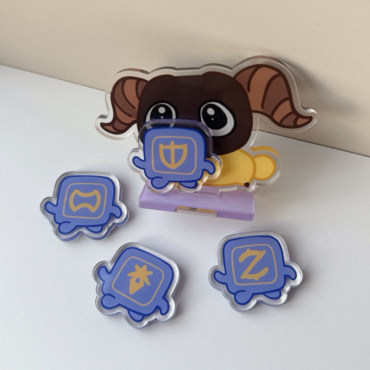 stream2026's tweet photo. ✨✨Combo Acrylic Stand of Final Fantasy XIV Tank Jobs &amp; YAN! with Magnetic Replaceable Attachments✨✨

🛍️https://t.co/vxuSjyk2QF

#FINALFANTASYXIV #FFXIV #FF14 #YAN #ヤーン #TheArcadion https://t.co/YcbDAo3B5O
