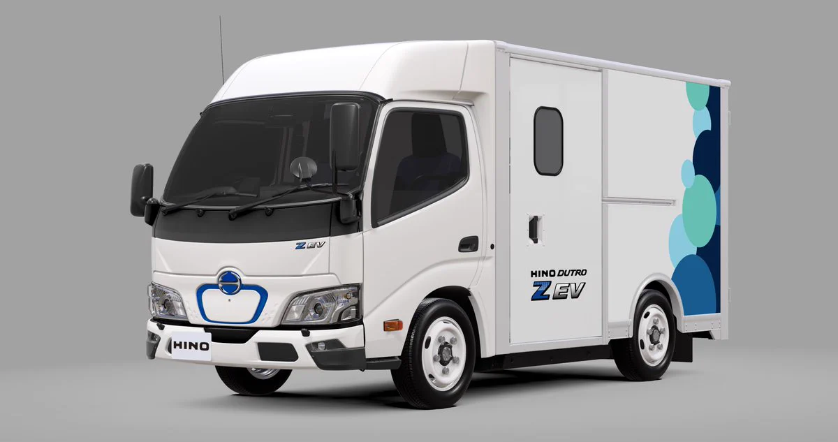 日野自動車株式会社 on X: 