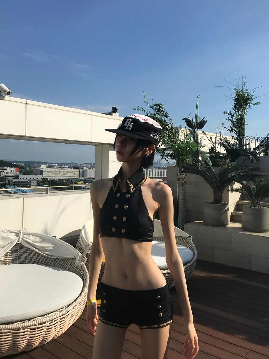 ハロへそ tweet media