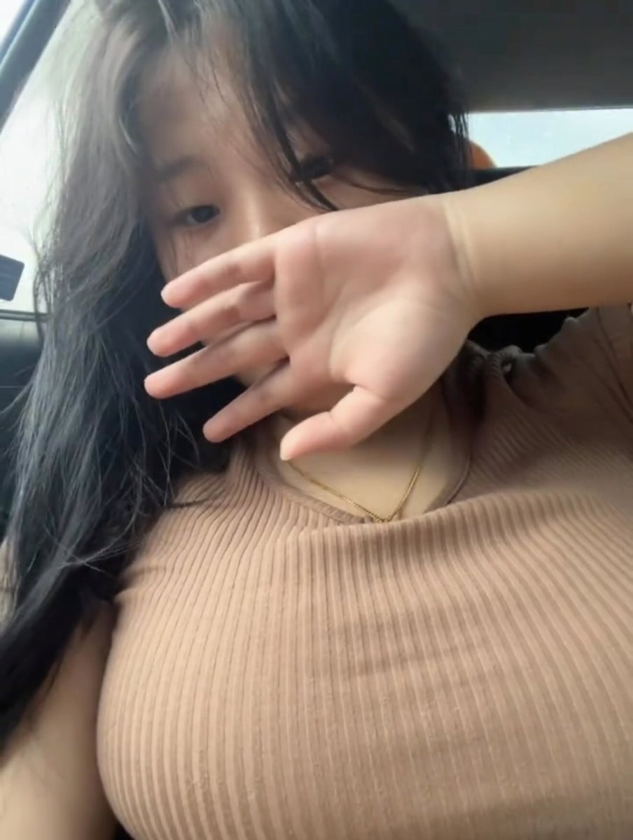 Ertu062's tweet photo. 坐标上海，想找一个1v1，喜欢壮实一点有肌肉的，次抛或者固定都可以，我和父母住所以不方便来我家，所以对方最好是自己独居有房子的，出去玩吃饭什么的可以aa/互相请，可以相互了解之后再一起出去丸 https://t.co/IoLOGspNtf
