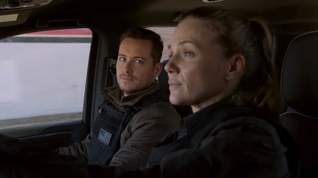 upsteadtrasse's tweet photo. still not over the fact that's that'a how he looked at his EX WIFE 🥹 https://t.co/P8MtFn01Ys