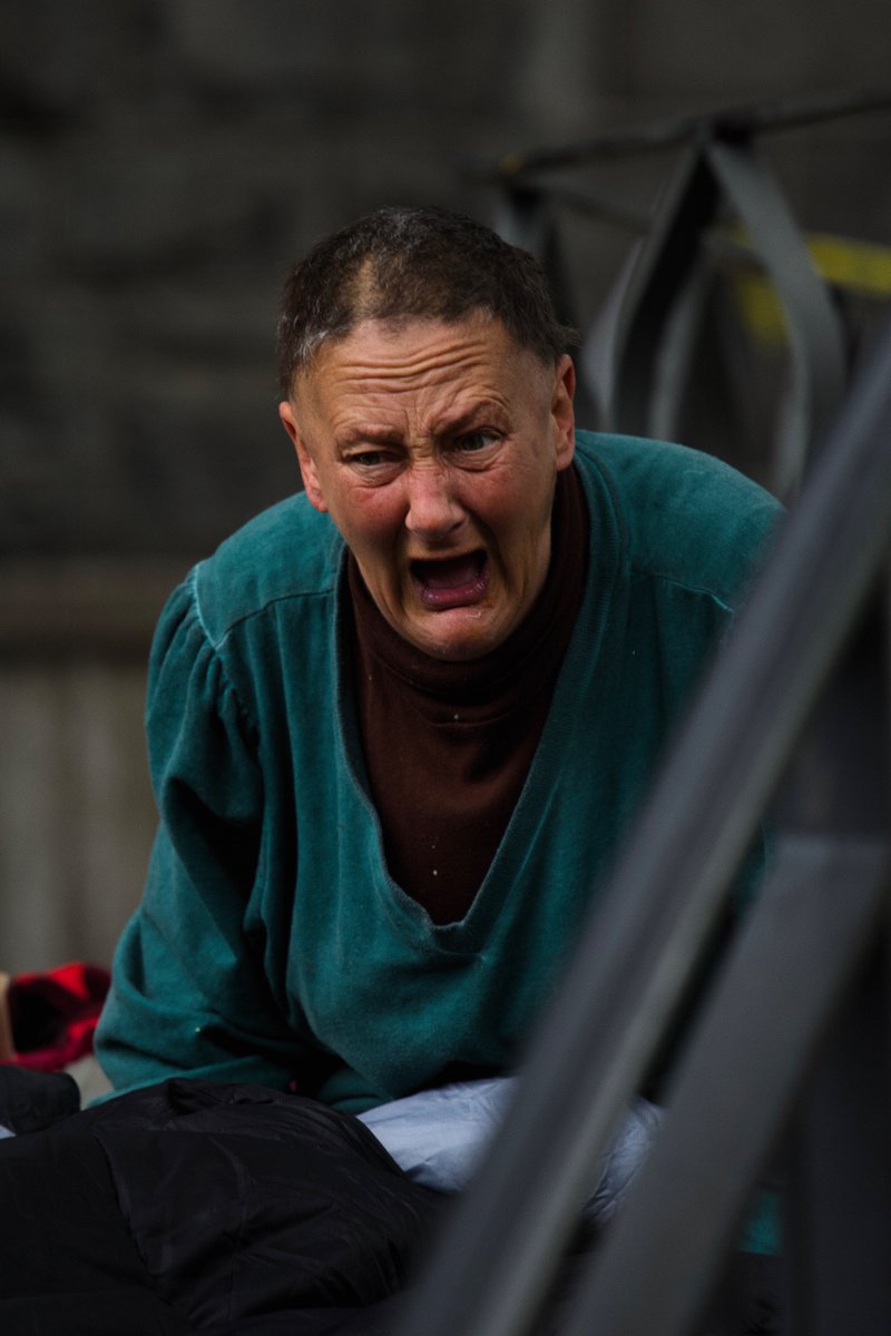 oregonraw1859's tweet photo. This woman has been dying in slow motion and absolute misery for years. She deserves better. Portland deserves better. Why do our politicians fail to act? https://t.co/x5IQs4Bl7H
