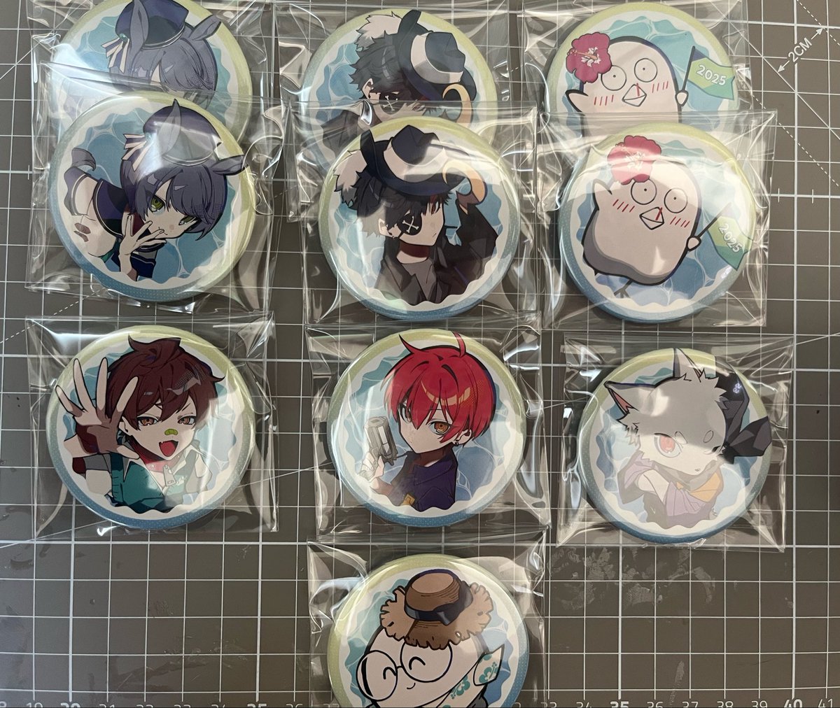 YYms2021's tweet photo. CR フェス　ストア　缶バッジ　ランダム　交換　譲渡
譲　画像のもの
求　🐹/🎈/🐰🧚/➕/🍨or定価+送料
異種交換可能
郵送交換希望
お気軽にお声掛けください https://t.co/hr5XQylPOn