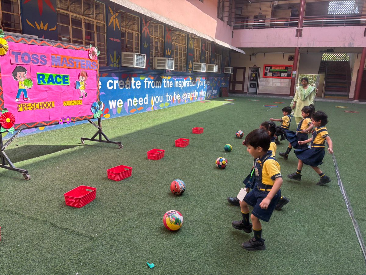 mapsavschool's tweet photo. Tiny feet, big excitement at the Toss Masters Race! 
Run, pick, toss, and race to the finish line with smiles all around. A perfect mix of fun, learning, and energy for our little stars! 
#PreschoolFun #LittleChampions #KidsActivities #FunAtSchool #ActiveKids @mapsavschool https://t.co/BwNBOkgFCg