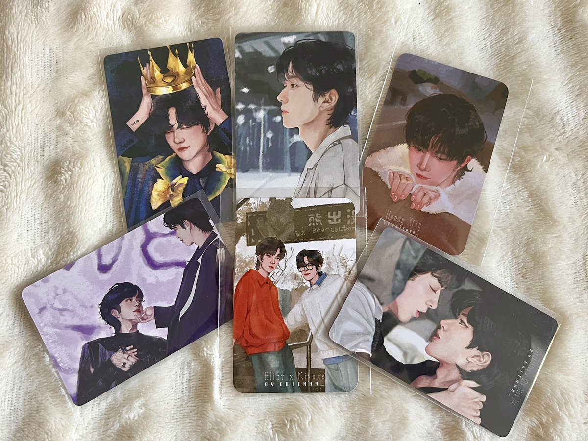 eriENhx_'s tweet photo. We prepared for in case the concert did come to BKK and they really came ! lol ! They came in handy ! 

I am planning to GA these items. If you met me at the event day, you can come and take na ~ 

#星邱 #ซิงชิว #XingQiu
#DESIRE4 #Desire4inBKK #ตลาดนัดDesire4 https://t.co/d4LGUy57ak
