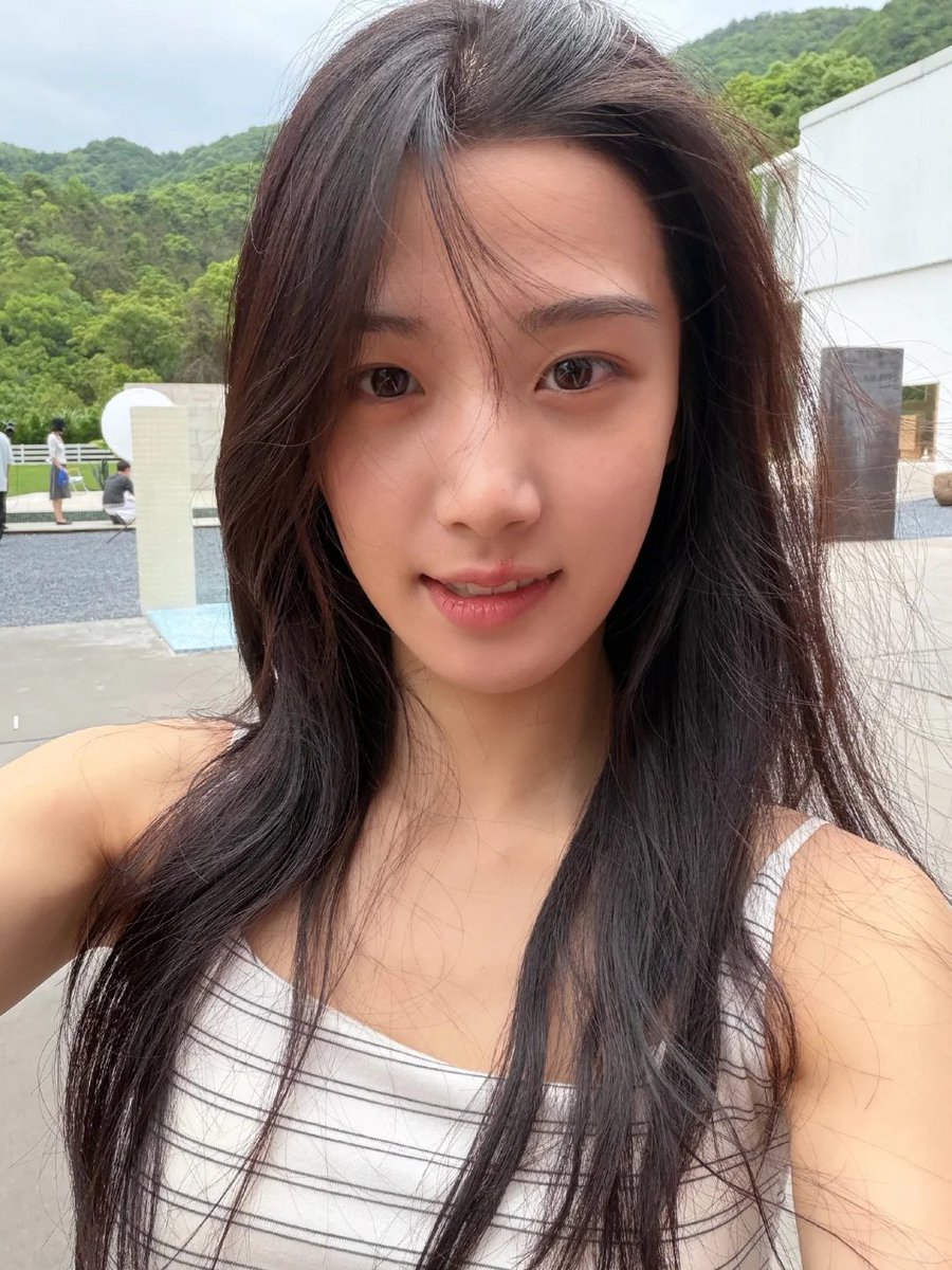 mooliyin's tweet photo. 我們曉曉又來啦🥳
#LuYuxiao #卢昱晓 https://t.co/DwVtVI1JY7