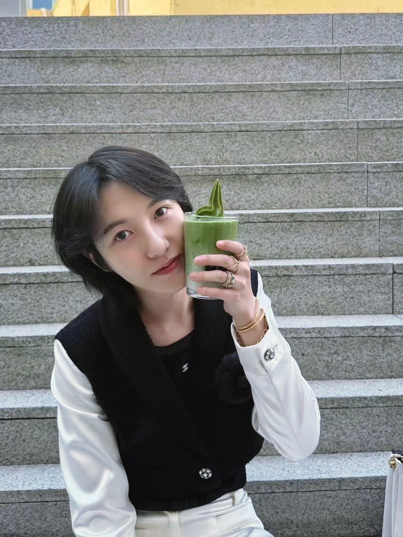 1323— 뀨♡🐰 (slow) tweet media