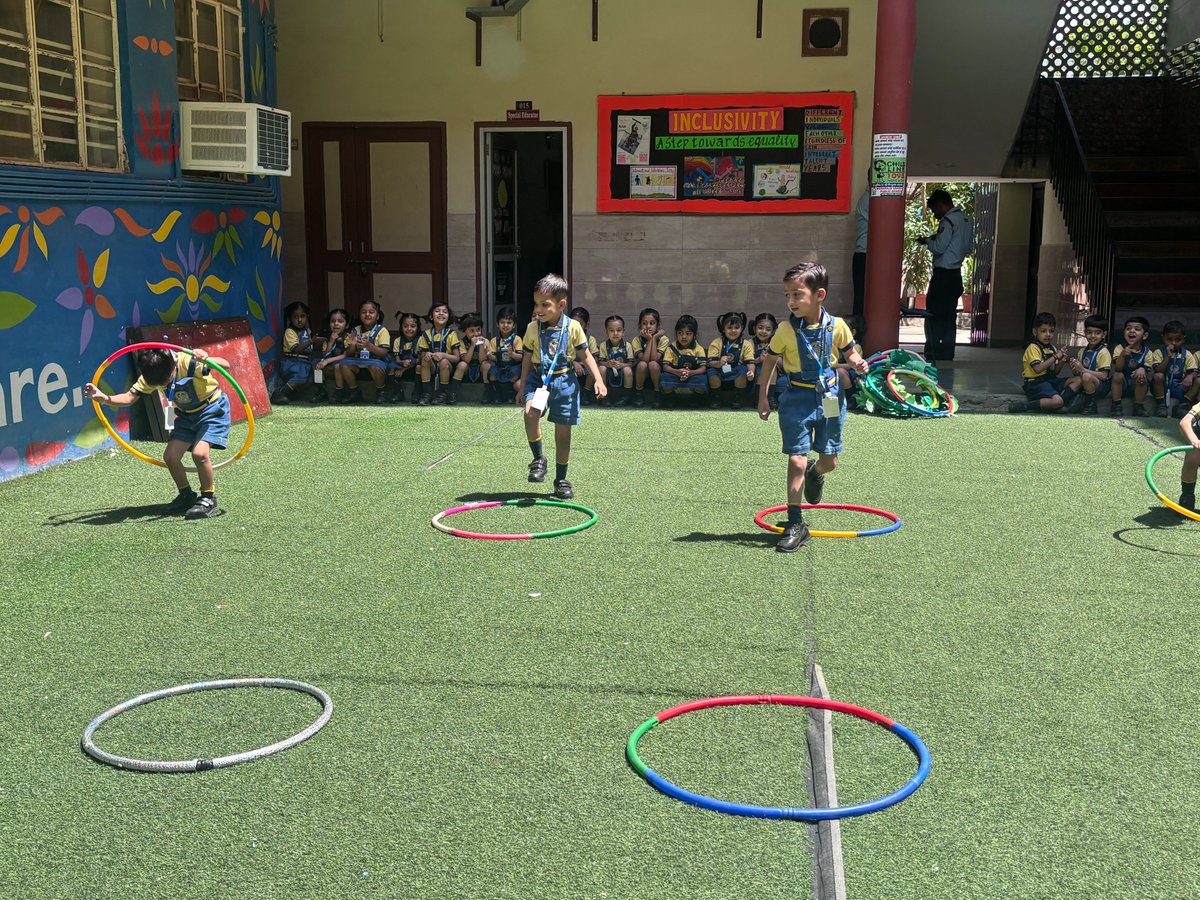 mapsavschool's tweet photo. Little feet, big thrills at the Hula Hoop Race! 
Dash ahead, hop through hoops, and race to the finish with happy faces all around.
A joyful mix of movement, skill, and fun for our shining stars! #PreschoolFun #LittleChampions #KidsActivities #FunAtSchool #ActiveKids https://t.co/w9OFN4r2DZ