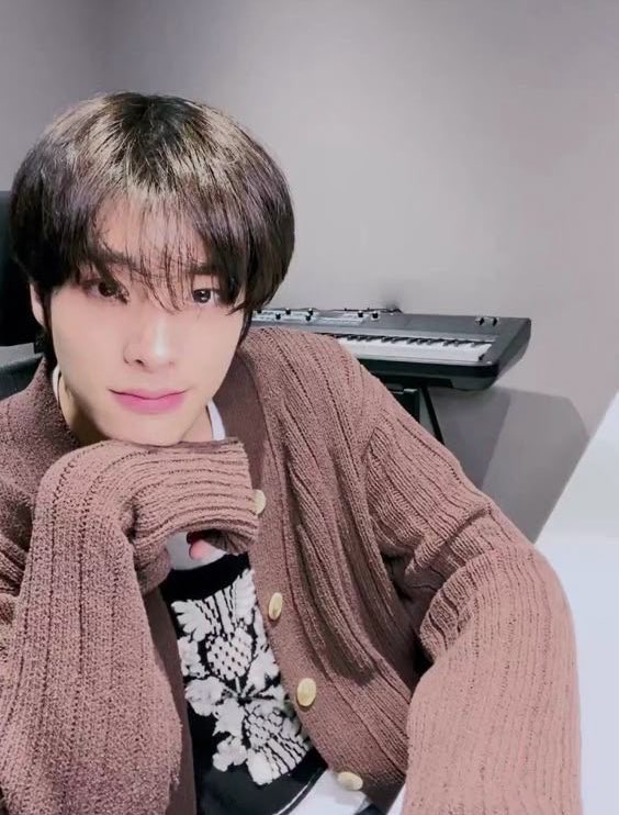 เขื่อนเอง (ติ๊กฟ้า) tweet media