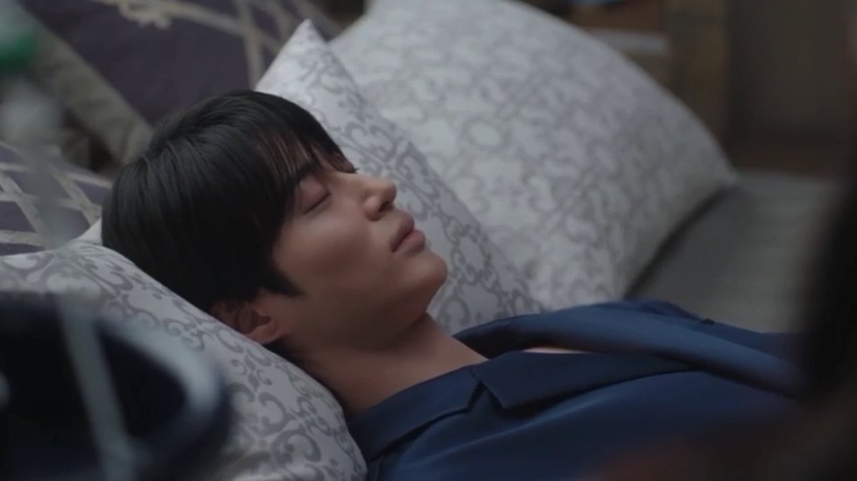 _cutiebws's tweet photo. same vibes and same feelings. only lee wan for huiju  

#PerfectCrown #21세기대군부인 https://t.co/FWspi8OcQx