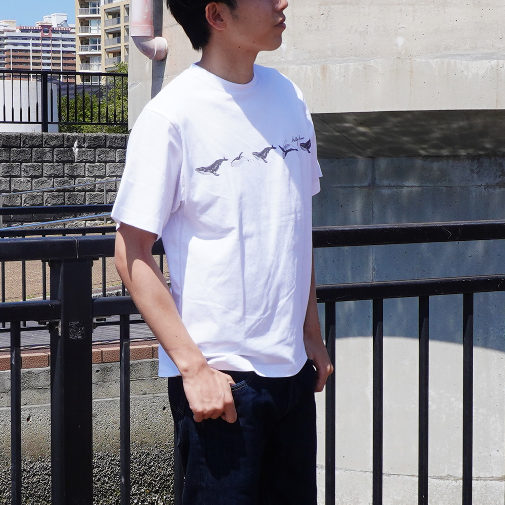 ittenshoshop's tweet photo. 毎日海を感じて過ごしたい
海好きのあなたに！
こんなTシャツいかがですか✨

海の王者と言われるクジラが
繊細なタッチで
前後にぐるりとあしらわれた
UVケア機能付きTシャツです！

https://t.co/gNimo2XzOn

#ヘリーハンセン https://t.co/XuxtjhdYnF