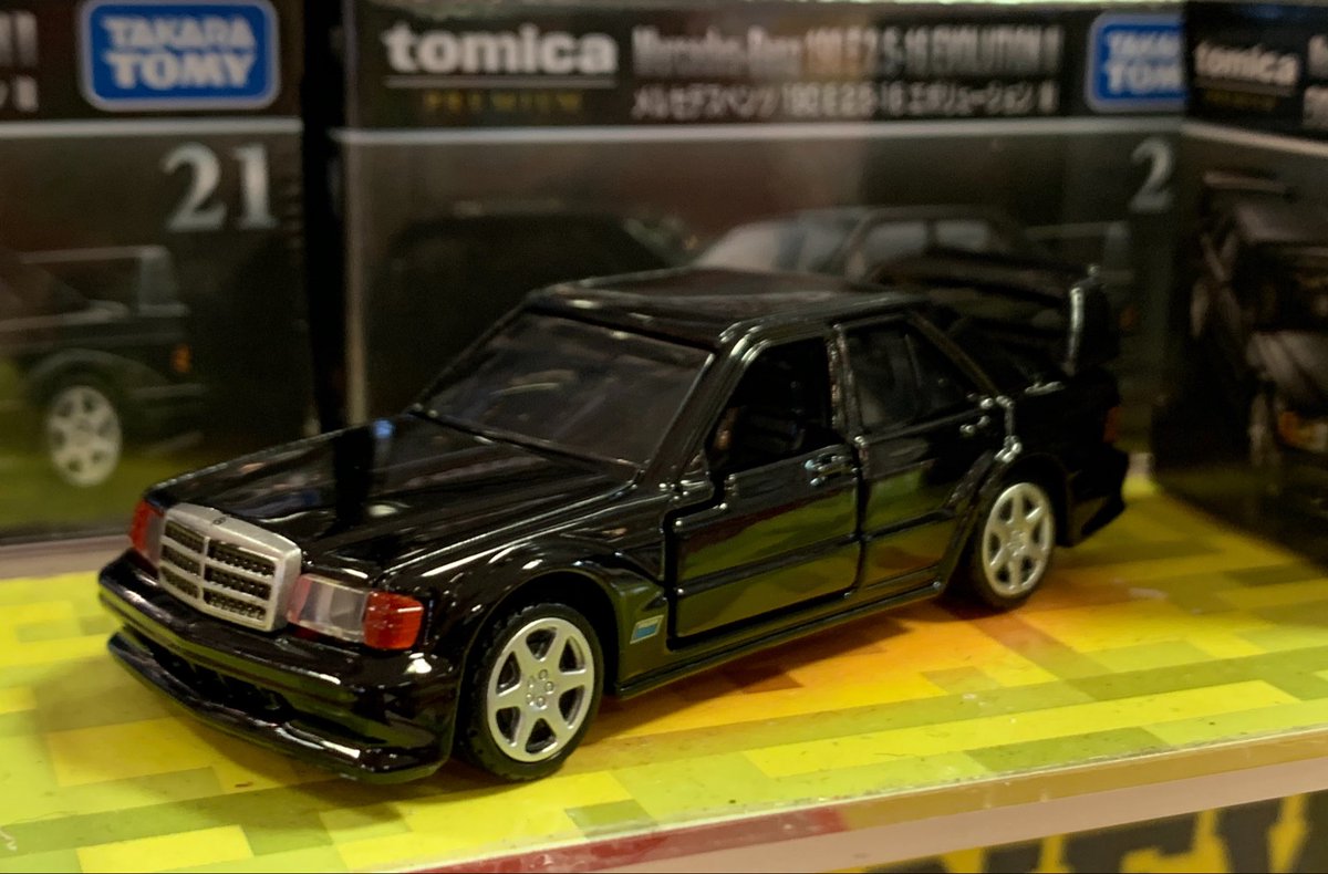 明日発売のトミカプレミアムは『メルセデスベンツ 190E 2.5-16