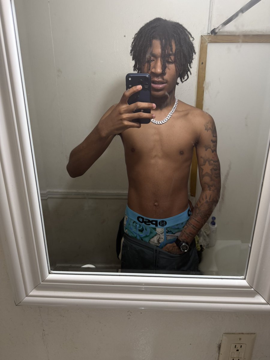318Gunna's tweet photo. Blrrd🔥 https://t.co/oXLC50pv58