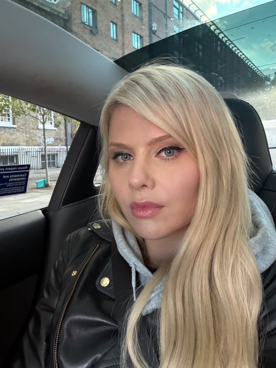 Ksenia tweet media