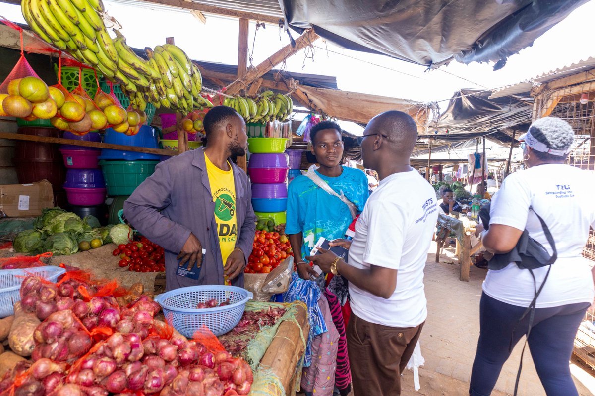 BRS_Kenya's tweet photo. 𝗕𝗥𝗦 𝗕𝗶𝘇 𝗠𝘁𝗮𝗮𝗻𝗶 𝗥𝗼𝗮𝗱𝘀𝗵𝗼𝘄 𝘆𝗮𝗶𝗻𝗴𝗶𝗮 𝗣𝘄𝗮𝗻𝗶 𝗸𝘄𝗮 𝗠𝘄𝗮𝗻𝗴𝘄𝗶 𝗺𝗸𝘂𝗯𝘄𝗮

Voi Town came alive in spectacular fashion as the 𝗕𝗥𝗦 𝗕𝗶𝘇 𝗠𝘁𝗮𝗮𝗻𝗶 𝗥𝗼𝗮𝗱𝘀𝗵𝗼𝘄 𝗖𝗮𝗺𝗽𝗮𝗶𝗴𝗻 stormed the Coast region with pomp, colour, music, dance, and unmatched energy!

The roadshow caravan traversed Voi, Mwatate, and the surrounding areas, drawing crowds of wananchi, traders, entrepreneurs, and youth eager to tap into opportunities for business growth and formalization.

Market women turned up in numbers, excited and ready to begin their business formalization journey. Boda boda riders received empowering information on protecting and growing their hustle, while shopkeepers and small business owners prepared to shift gears and take their enterprises to the next level.

From the buzzing streets to the electrifying interactions, Voi and Mwatate welcomed the BRS caravan with incredible enthusiasm and excitement. It was more than a roadshow, it was a movement of empowerment, transformation, and opportunity.

From the Rift Valley, Western, Nyanza, Central, Nairobi and Eastern, at every stop, Kenyans have experienced impactful public engagements, interactive sessions, entertainment, and one-on-one support services aimed at making business registration and formalization easier, faster, and more accessible.

The response from wananchi has been phenomenal, with vibrant participation, powerful interactions, and overwhelming support witnessed throughout the journey.

Watu wa Kilifi, HOYEEE!

Tupatane leo na BRS Biz Mtaani Roadshow Caravan as we continue bringing services closer to the people and empowering biashara za wananchi across Kenya.
