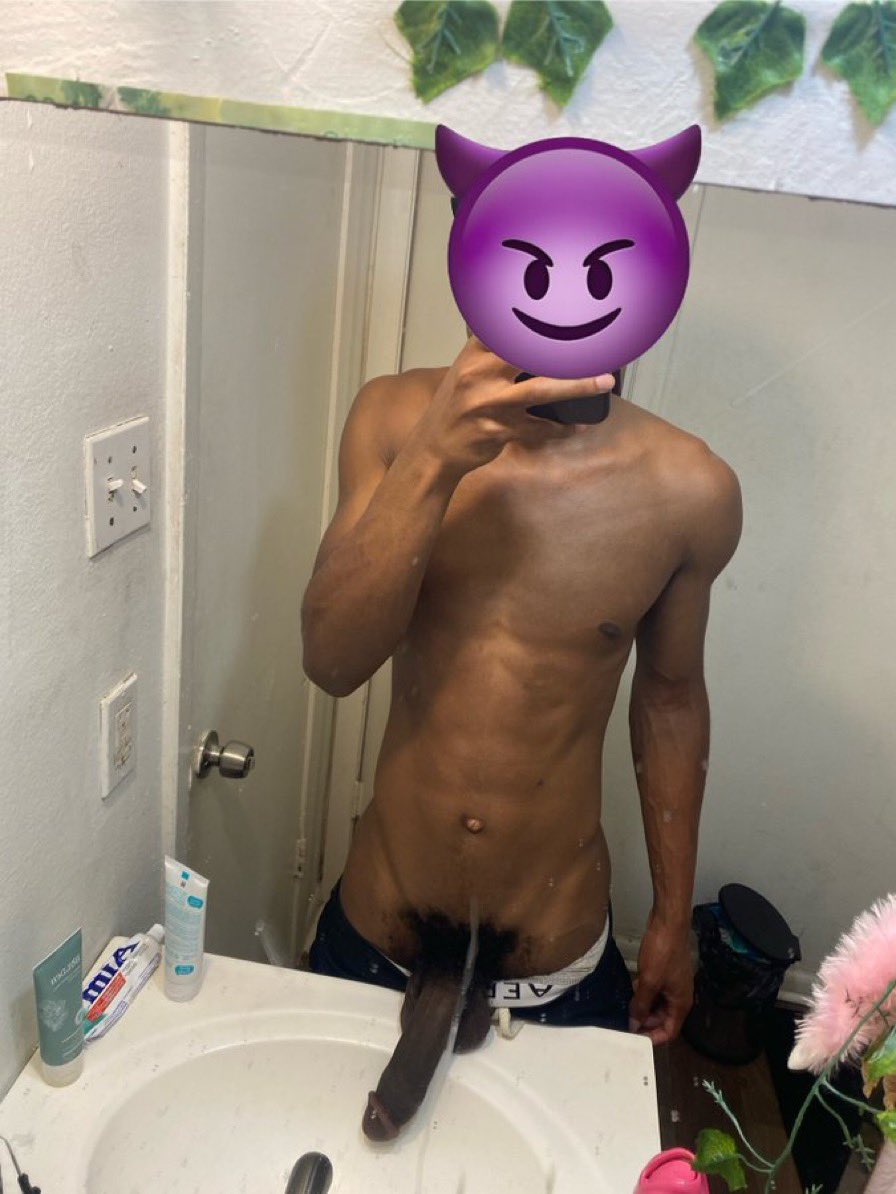 PrettyBoyZ4y's tweet photo. 5 min wit me wyd?? Ridin or suckin
#bbc #616 #grandrapids #michigan #michiganfreaks #freaks #link #hookup #snowbunny #thick https://t.co/7q3oJJRz9U