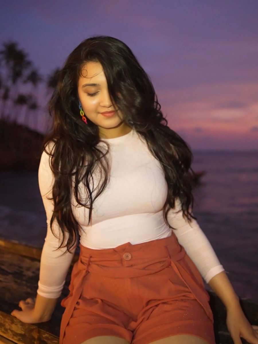 keri (@KeriKerimonroe5) / Posts / X