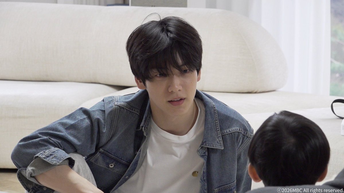 hourly yeonbin tweet media