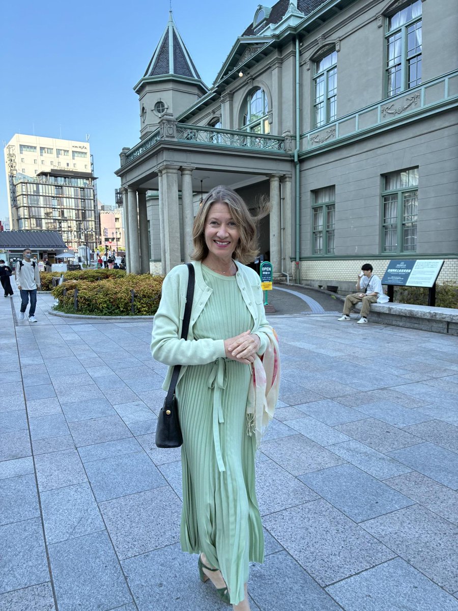 スウェーデン大使館 tweet media