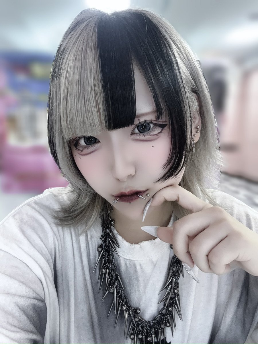 あお tweet media