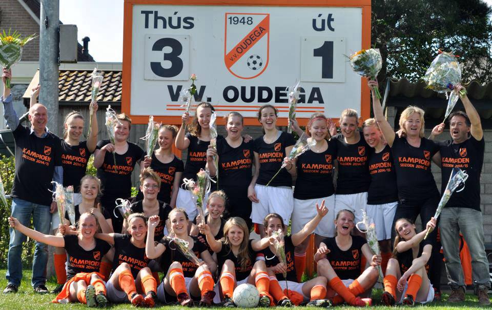 vvoudegaw's tweet photo. 🧡🤍🎊🎈7⃣8⃣jier besteane wy hjoed as v.v. Aldegea. Hooplik is der ek wer ris wat oars te fieren dan allinich ús jierdei...
#vvOudega78jaar #archiefvvOudega #15mei1948 https://t.co/nxIQoD0c4Z