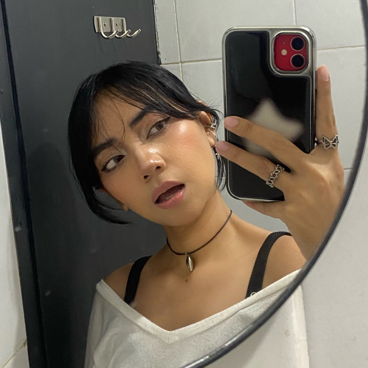 adinduhhh's tweet photo. KESALAHAN TERBESAR GW ADALAH….. 

ke bioskop dengan full make up buat nonton film ini 😭😭😭😭😭😭😭😭😭😭😭😭😭😭😭😭😭😭😭😭😭😭😭😭😭😭😭😭 https://t.co/jvqlrU8y1d