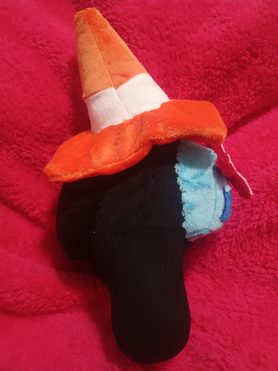 ST_Randomstuffs's tweet photo. Finally I get to finish My hand-Made Black Imposter plushie! Along with the official black imposter plushie!
#vsimposter #amongus https://t.co/8a69yB8L6K