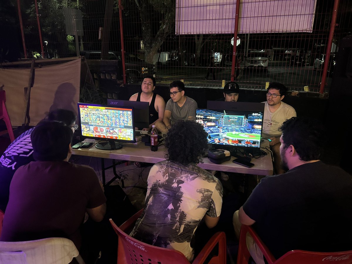 SHM Smash tweet media