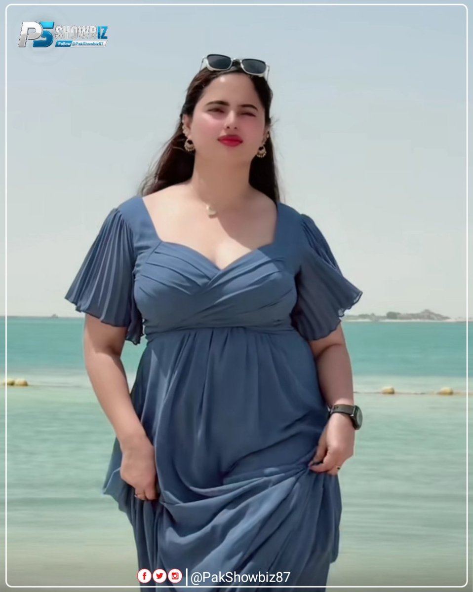 PakShowbiz87's tweet photo. Tiktoker Marvi spending some quality time  in Beach 

#PakShowbiz87 #MarviCh https://t.co/y1fBxOoBdF