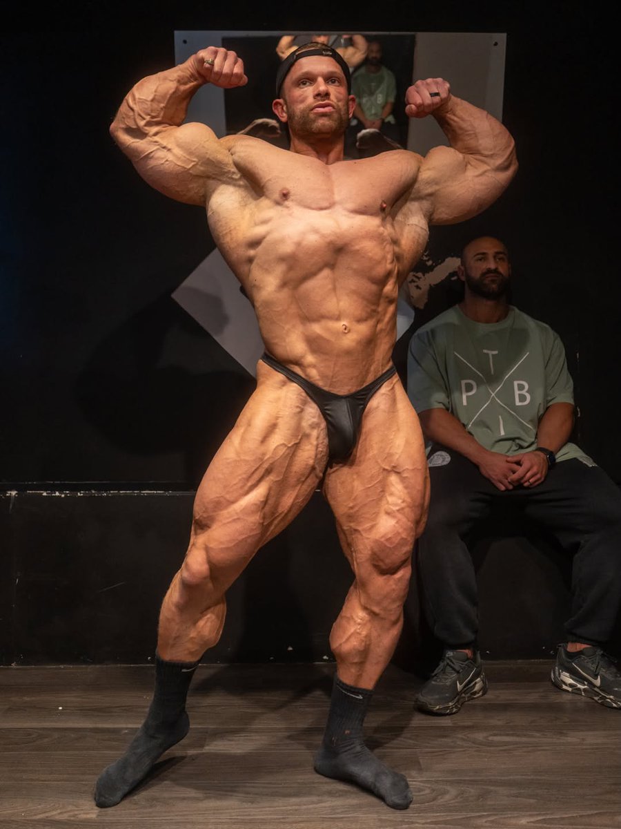 Muscle Worship Temple tweet media