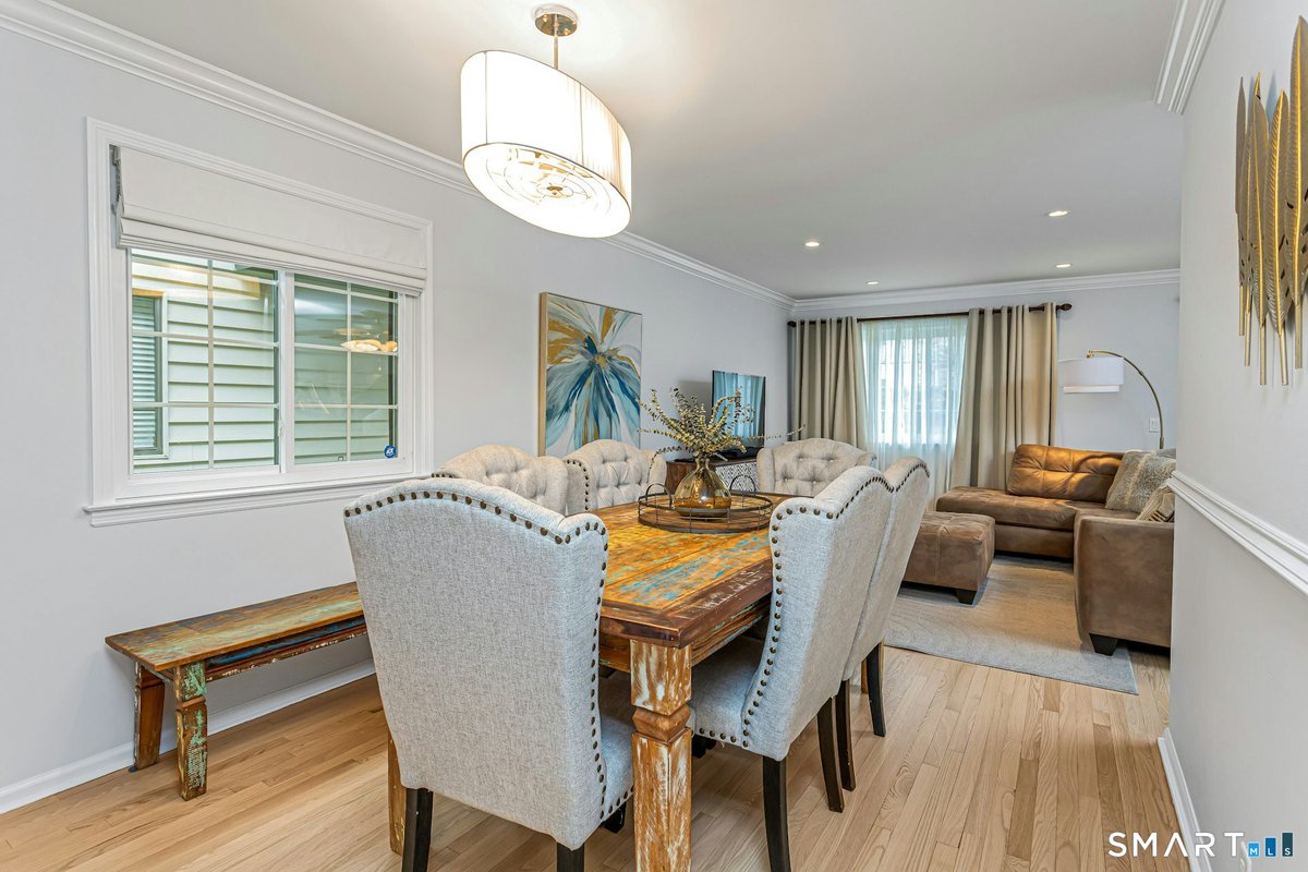 SMorrisonRE's tweet photo. 📅 OPEN HOUSE | ⏰ Sun, May 17, 2026 01:00 PM - 03:00 PM

🏠 35  Wascussee Lane #66, Stamford, CT 06902

https://t.co/9uU2B8HEsj https://t.co/YHd8D4b7xd