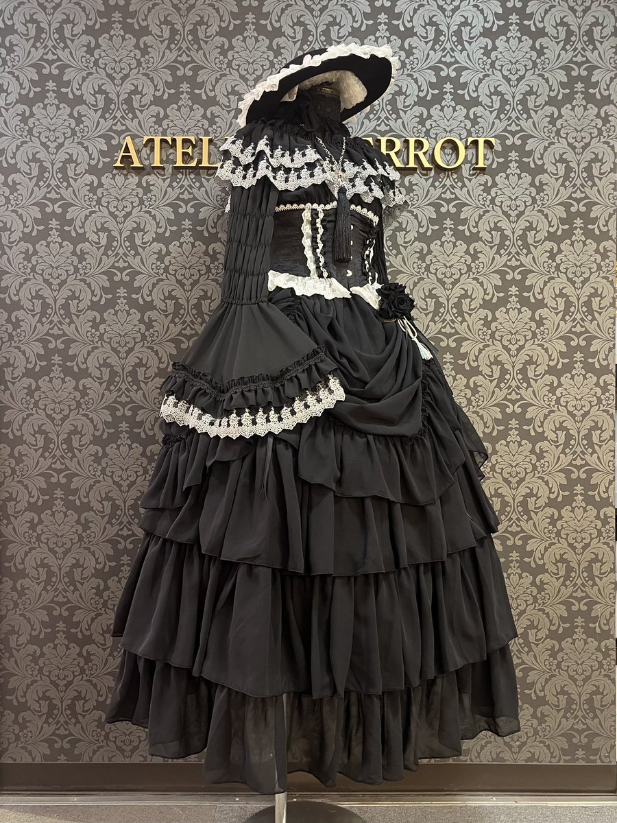 🥀再入荷情報🥀 【ATELIER PIERROT】 バッスルスカート ロング 色展開