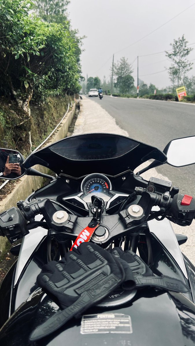 Heeww_'s tweet photo. Mumpung long weekend, manasin motor agak jauhan dikit. https://t.co/e24sJvkYqs