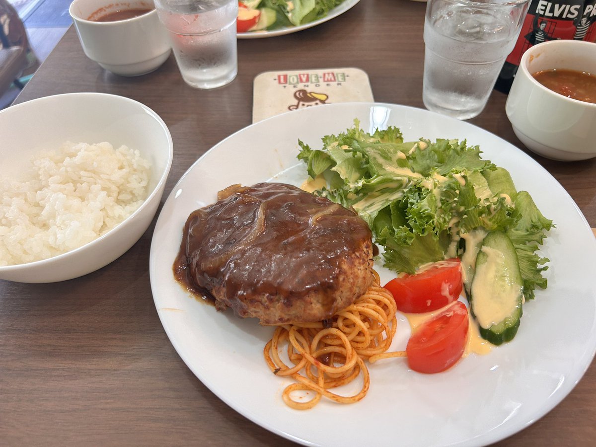 乗本和男 (エルヴィス) 【フィフティーズな床屋の店主】 tweet media