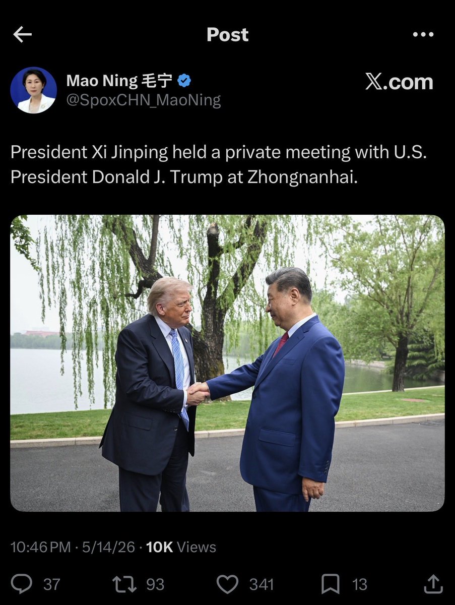 aQ tweet media