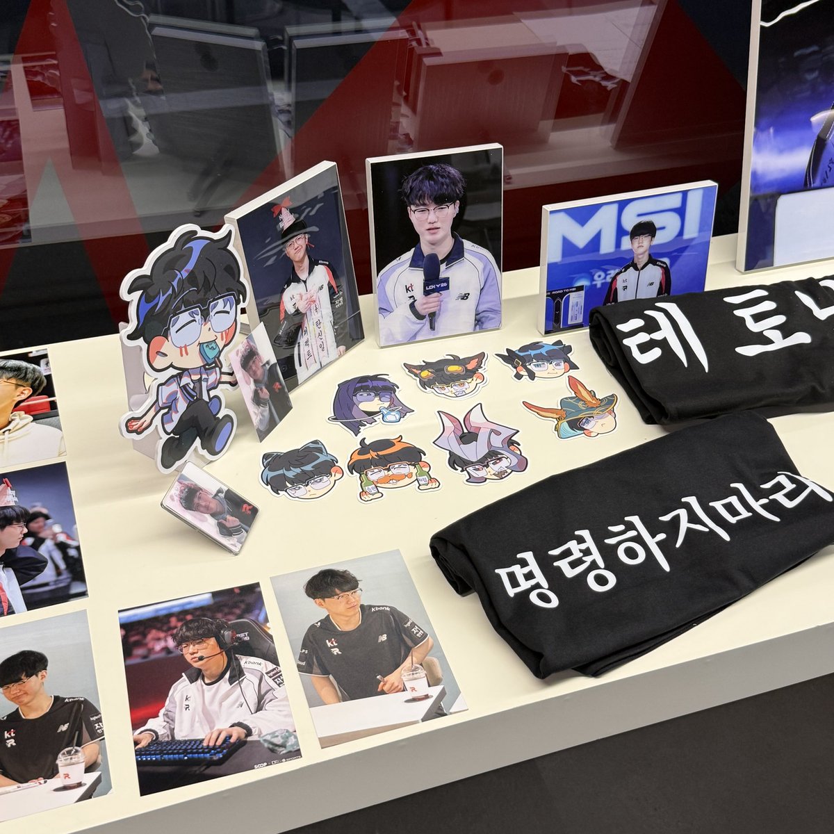 퍼펙트 생일카페 '평범한 학생이었던 내가 사실은 챌린저?!' tweet media