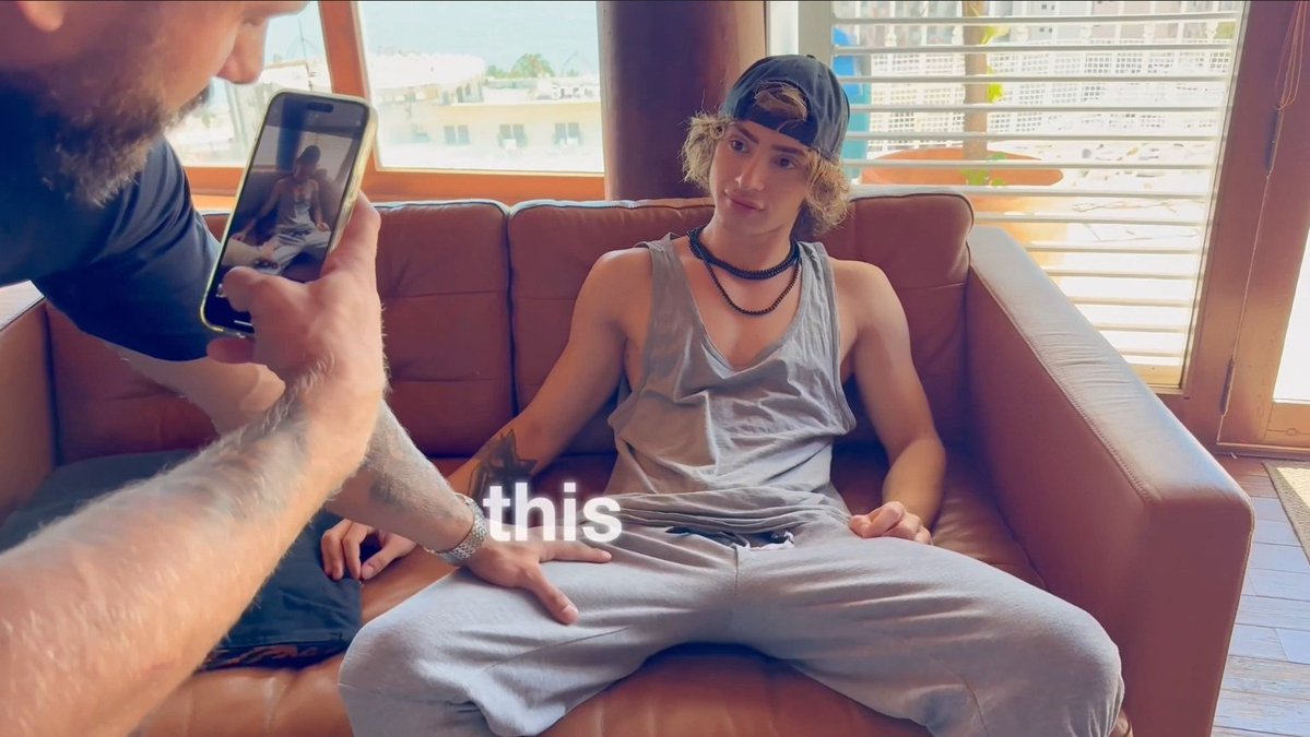 str8 boys castinh couch tweet media