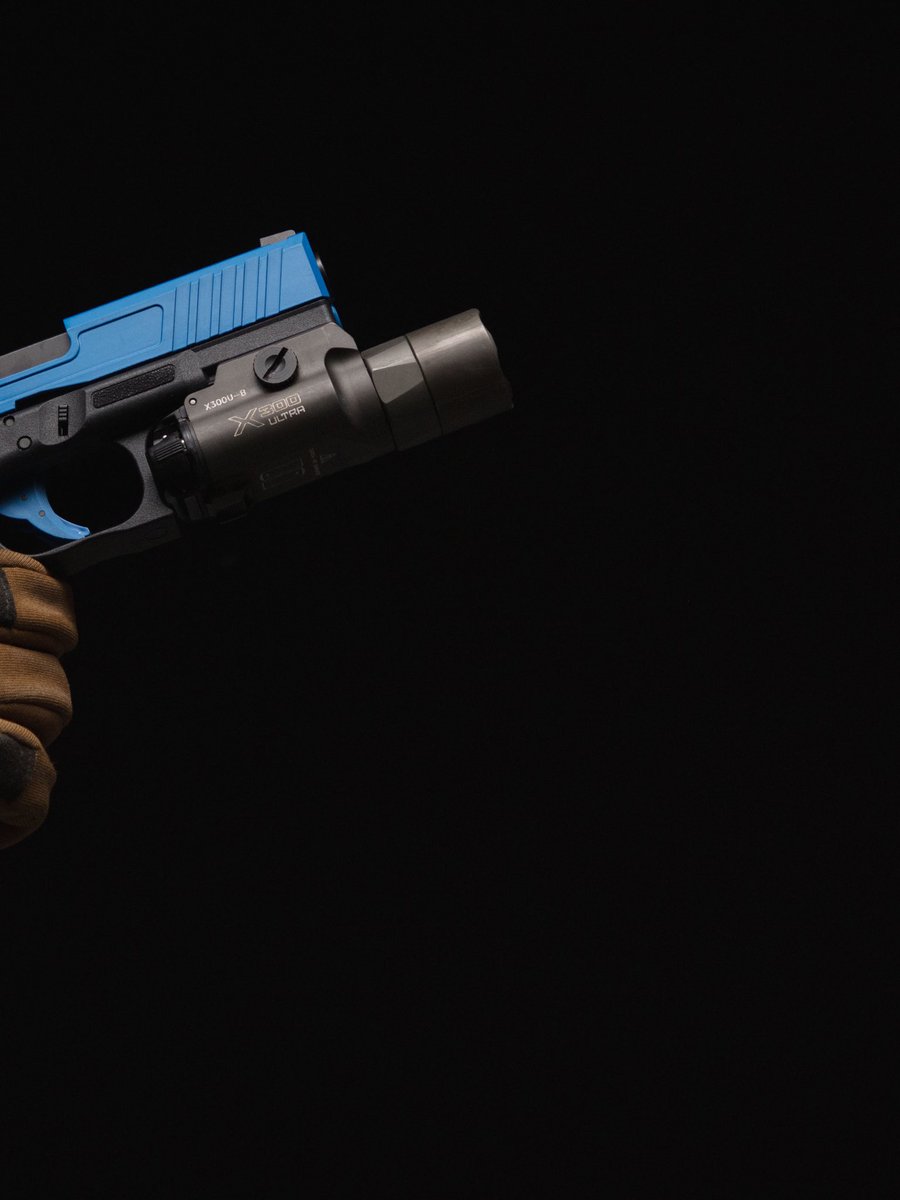 _unitsolutions's tweet photo. Your X300. Your RMR. Your EDC holster.
The UNIT9 Compact is built to the specifications of a live handgun so your gear transfers seamlessly. Same optic cut. Same weight, slide action and 2-stage trigger. 
Train the gun you carry. On and off the range. https://t.co/6yKlAKjwNP