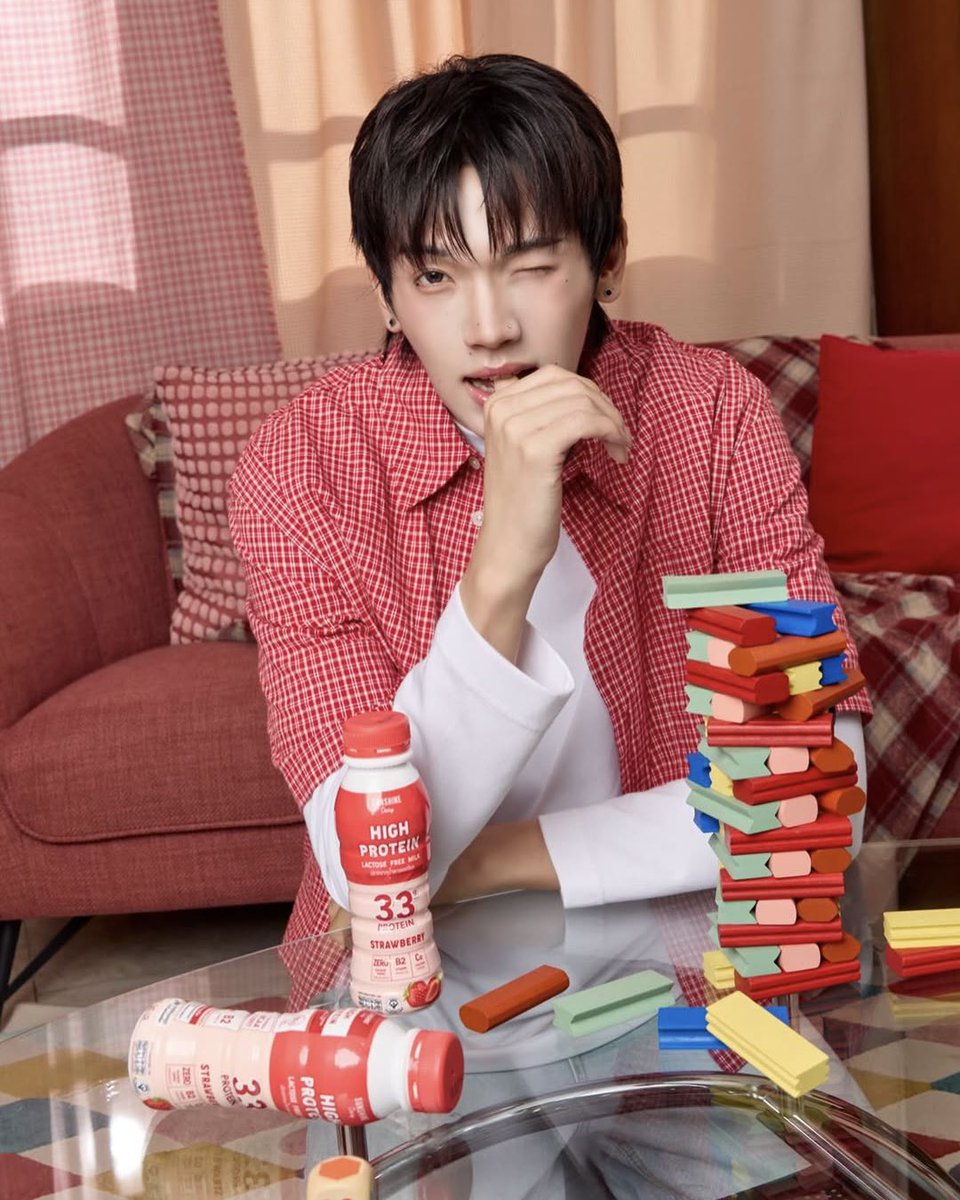 maimeetangja00's tweet photo. น้องชอบรถแต่งมั้ยคับ        ชอบค่ะ
ชอบรถอะไรคับ                    รส strawberry https://t.co/26v9Zt3oSy