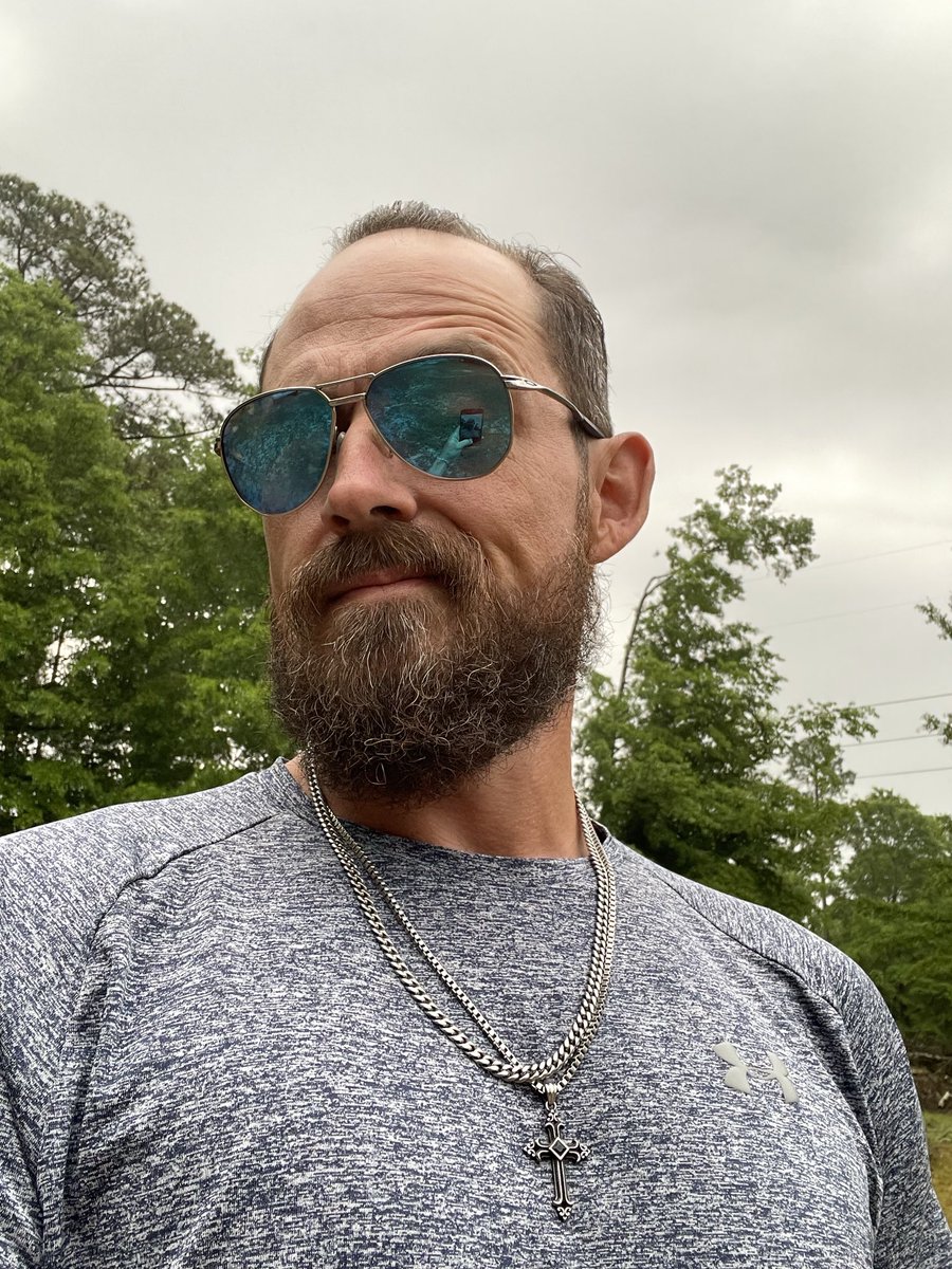 Chuck tweet media