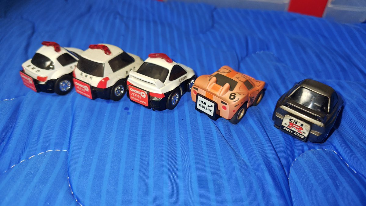 イオン限定 チョロQパトカーシリーズ 12台セット チョロQの方々 パトカーは全てイオン限定モデルの物になります。これ他