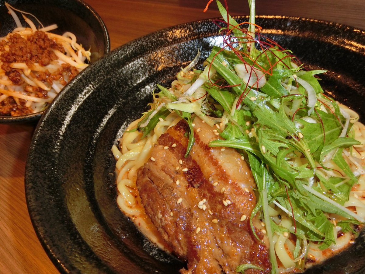 sinziro_'s tweet photo. 本日も沢山のご来店ありがとうございました！
売り切れの為、本日の営業終了します。
明日もよろしくお願いします！ https://t.co/MeBhjallx5
