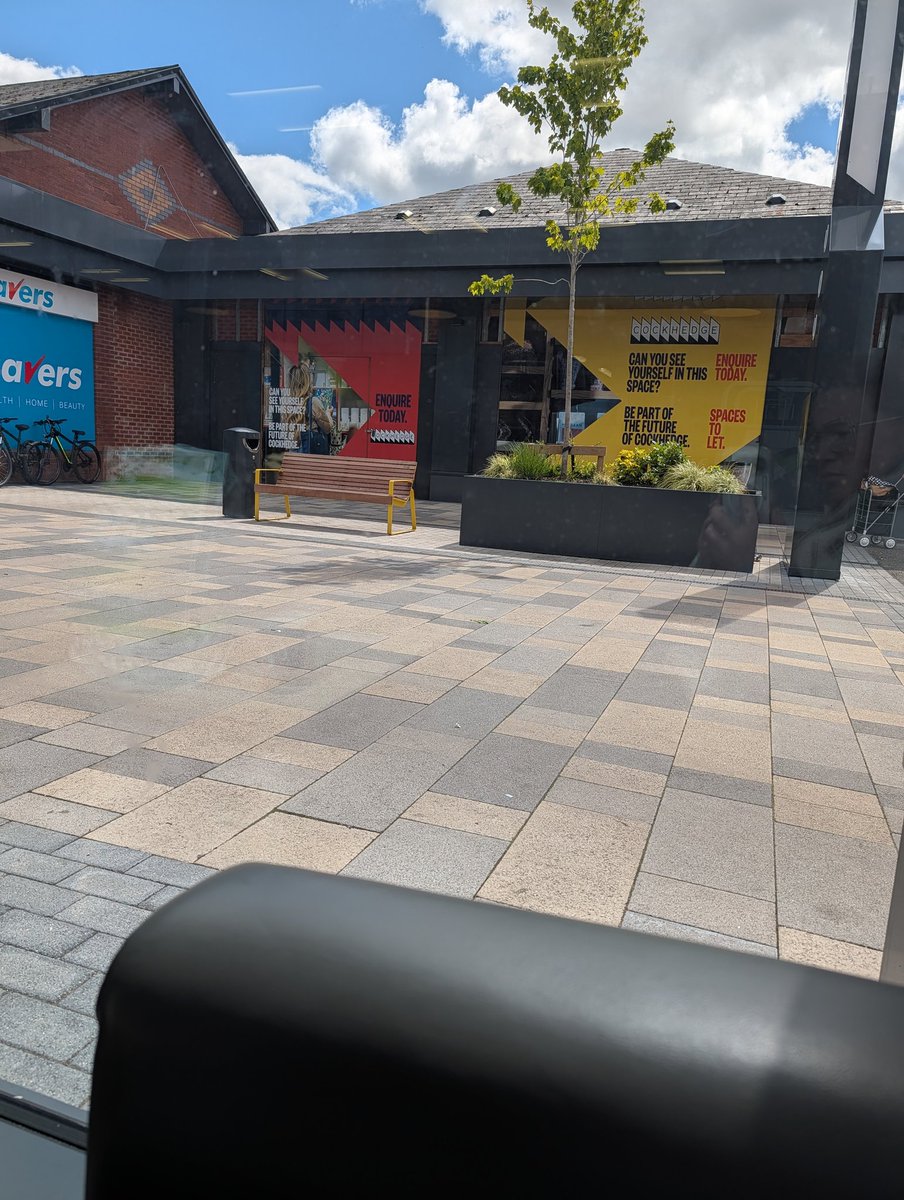 StephaniePerci1's tweet photo. @FiveGuysUK  I know I keep constantly asking but please come to Warrington. Here's another unit another ideal place right now. Asda right near town https://t.co/HBdQ3NSpyX