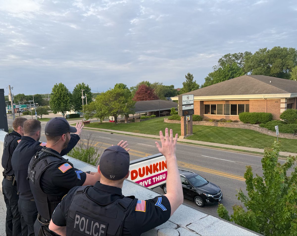 DixonPolice's tweet photo. 👋👋 https://t.co/cm1alFkWtI