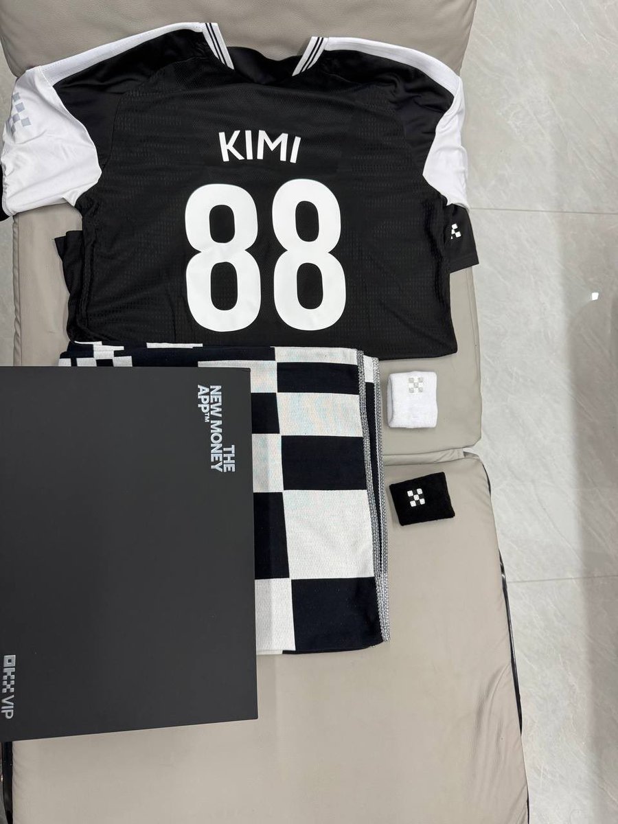 Kimi tweet media